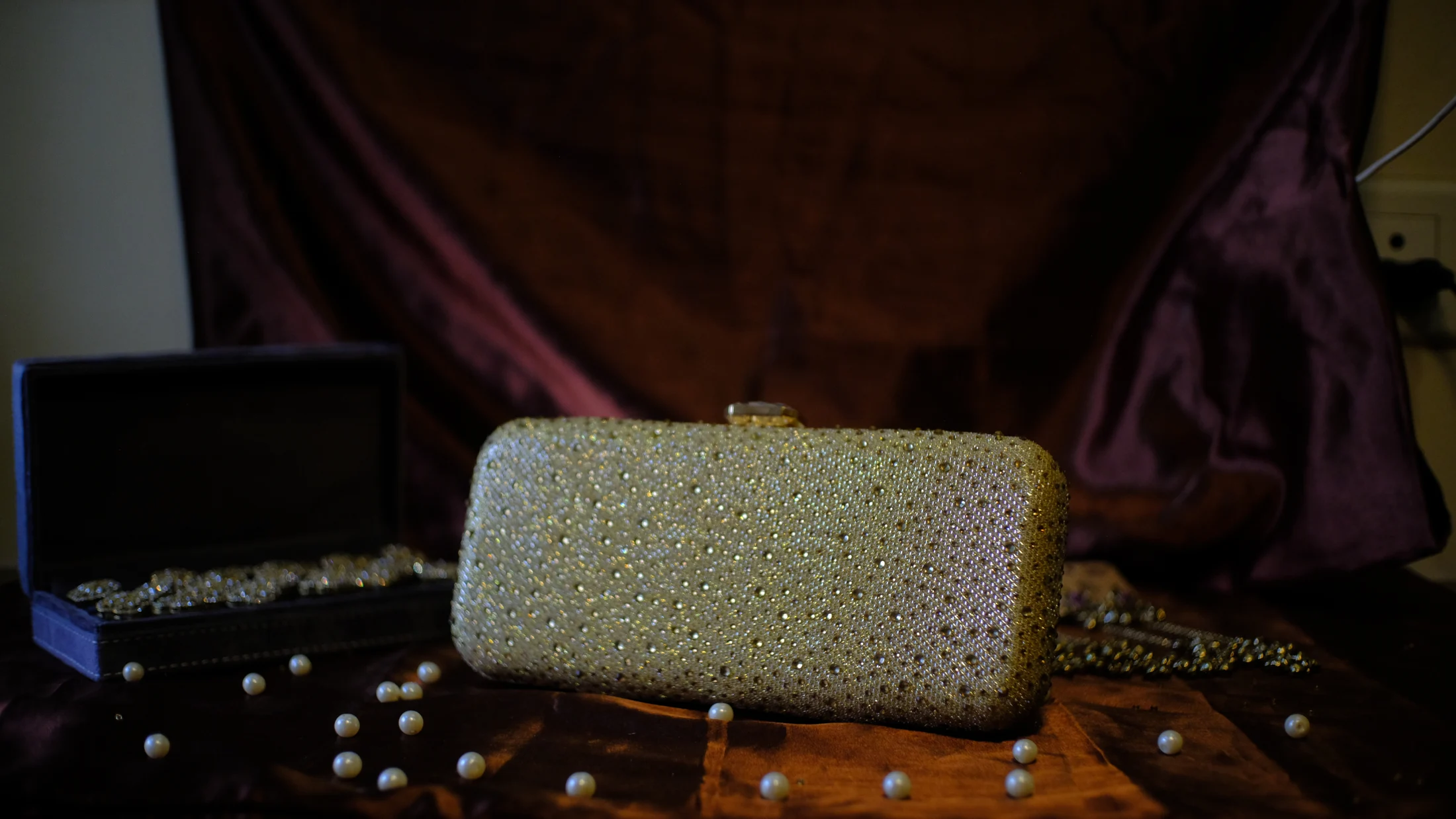 The Tara, Champagne · Evening clutch